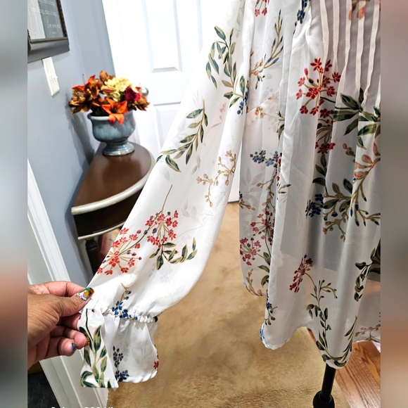 Liz Claiborne Blouse Ruffle Sleeve Pleat Tie Front Semi Sheer Women’s Size XL - Picture 4 of 6